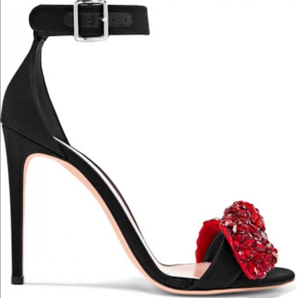 Brand new Alexander McQueen Heels - Picture 3 of 8